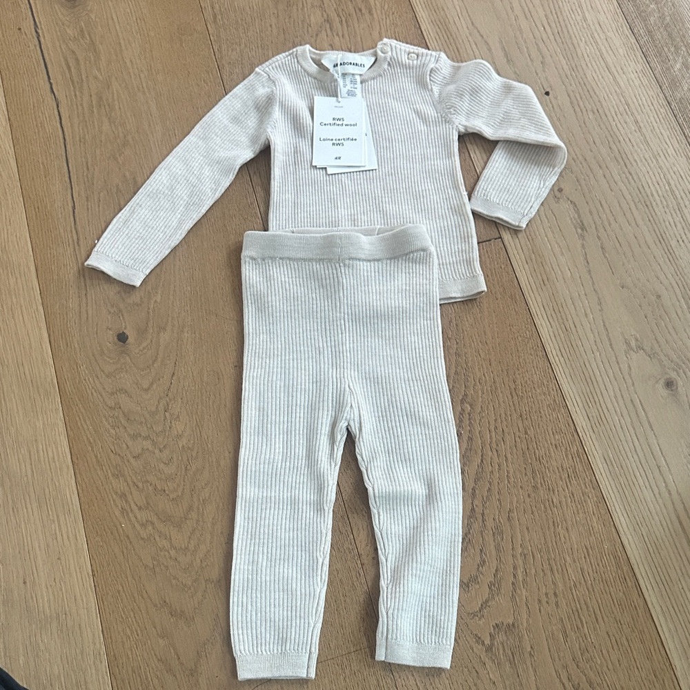 H&M Adorables wool Cream Ribbed Baby Outfit 9/12 NWT